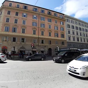 2* Casa de hóspedes Gialli Vatican